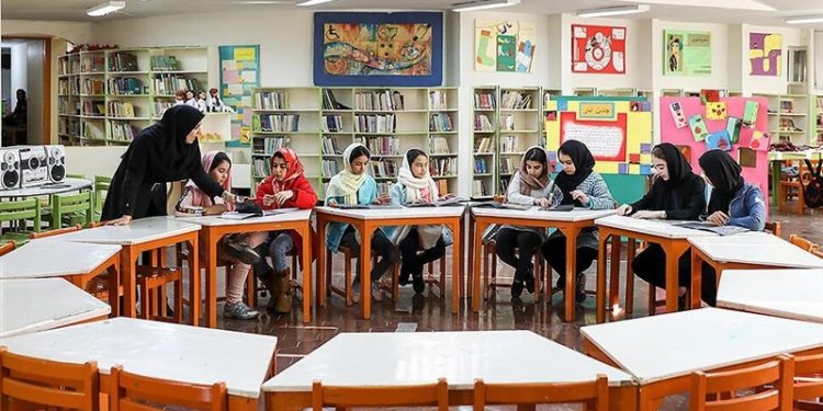 ۱۰۰ درصد کتابخانه‌های عمومی استان یزد به اینترنت رایگان مجهز شد