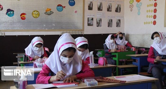استاندار یزد: مدیران استان برای بازگشایی مدارس اول مهرماه بصورت حضوری یا مجازی آماده باشند