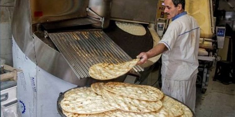 تعطیلی‌ نانوایی‌ها در یزد باید با مصوبه کارگروه آرد و نان باشد