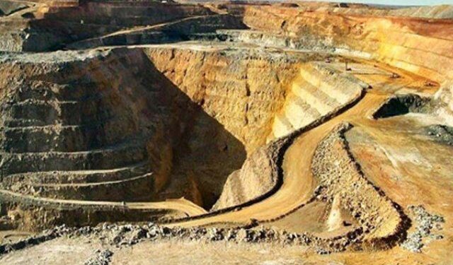 سازمان حفاظت محیط زیست با فعالیت معدن “دره‌زرشک” تفت یزد مخالفت کرد