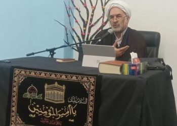 مهراب صادق نیا در سخنرانی شب قدر:امام علی می‌گفت تلاش نکن عیوب مردم را کشف کنی، اما ما مردم را تشویق به جاسوسی و گزارش و عکس از خطای یکدیگر می‌کنیم!