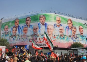 تشییع شهدای جنگ ۱۲ روزه ؛ بدرقه سرداران و دانشمندان شهید