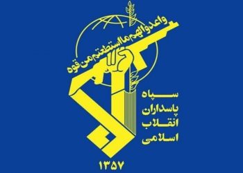 سپاه: به دنبال تعرض سحرگاه امروز آمریکا به نقطه‌ای در حاشیه فرودگاه بندر عباس با پرتابه‌های هوایی، پایگاه هوایی کشور مبدا تجاوز، هدف قرار گرفت